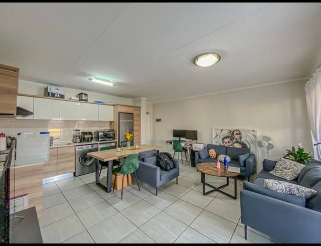 1 BEDROOM APARTMENT FOR SALE IN WATERFALL